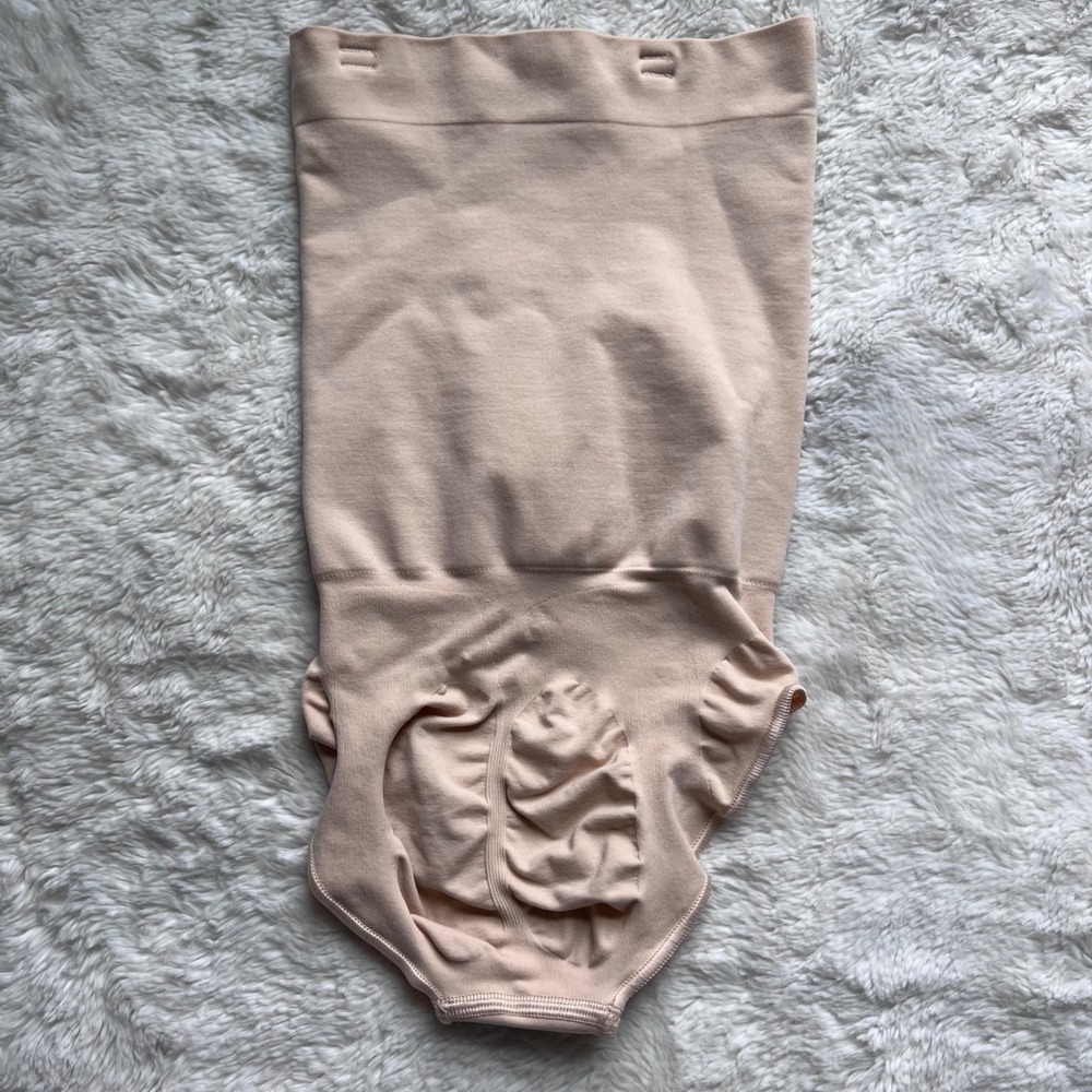 SKIMS Seamless Sculpt High Waisted Brief Sand Nude Shapewear XS RN158973 NWOT - Picture 5 of 9